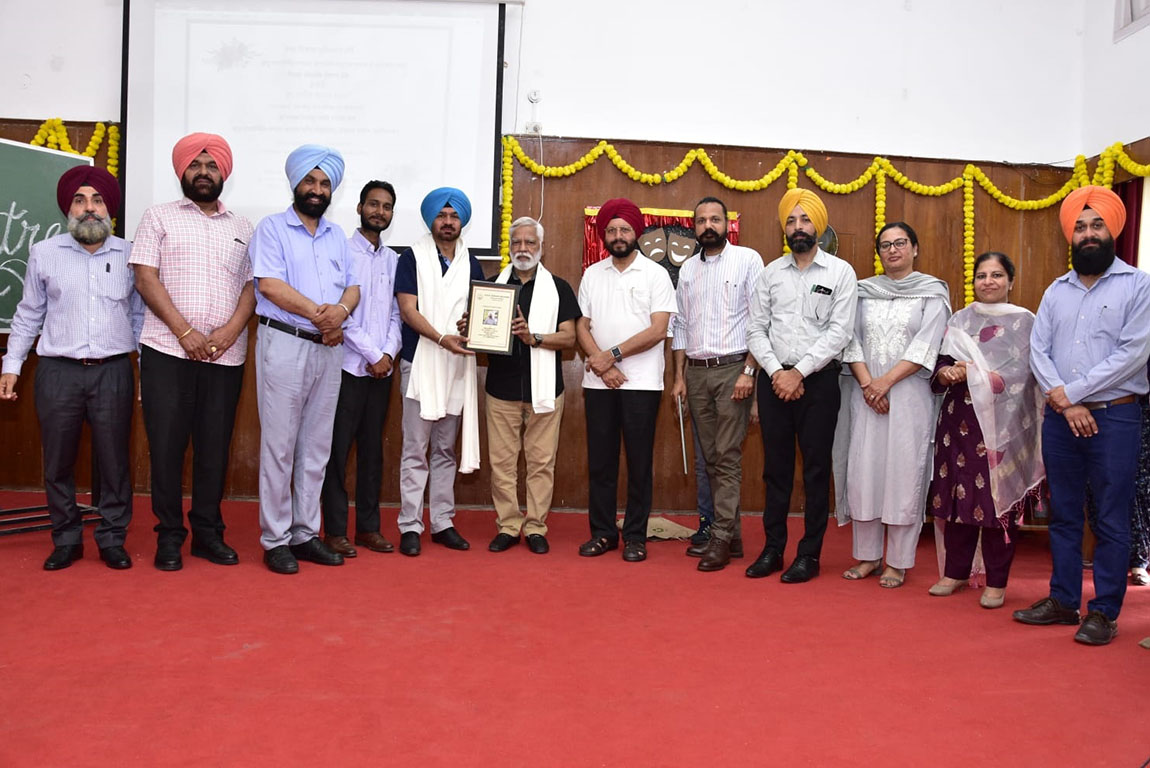 World Theatre Day celebrated: Dr. Satish Kumar Verma leaves the audience spell bound through his eloquence